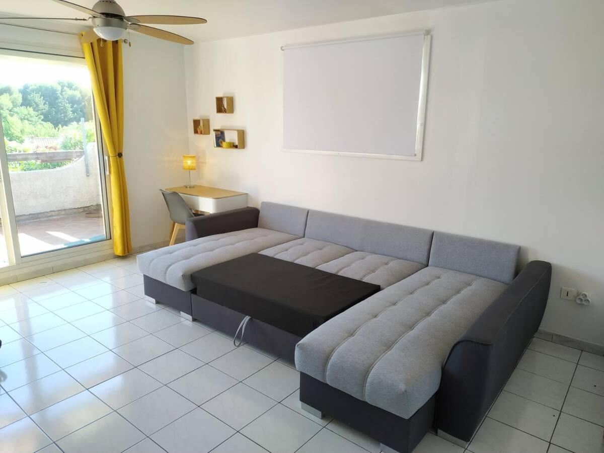 T3 Spacieux Avec Vue Sur L'etang De Thau Au 1er Etage D'une - Entree Independante * Sete